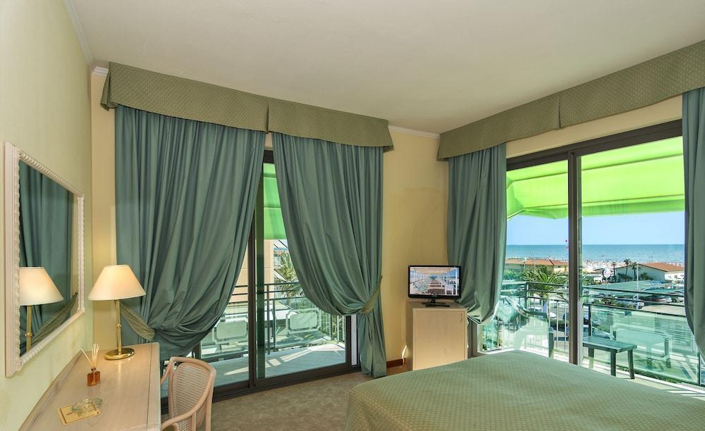 Hotel Siesta Lido di Camaiore Exterior foto