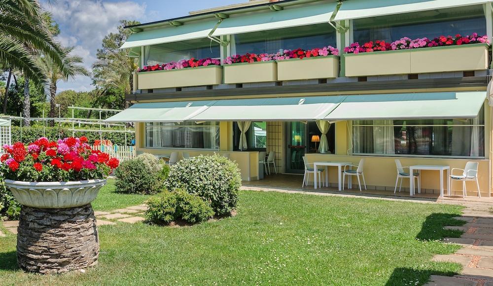 Hotel Siesta Lido di Camaiore Exterior foto