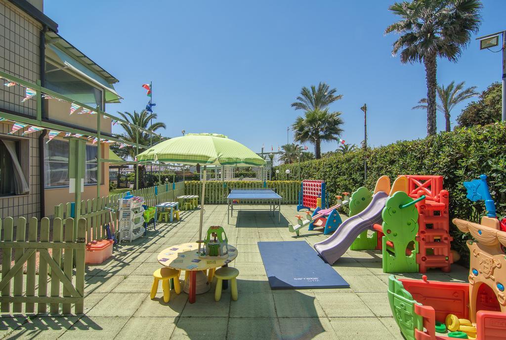 Hotel Siesta Lido di Camaiore Exterior foto